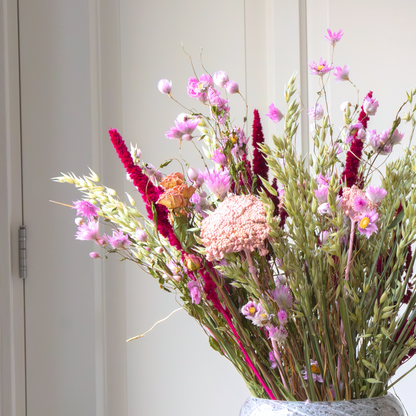 Florastore Blumenstrauß 'Trendy Lucky Love' - Getrocknete Blumen - Höhe 55Cm